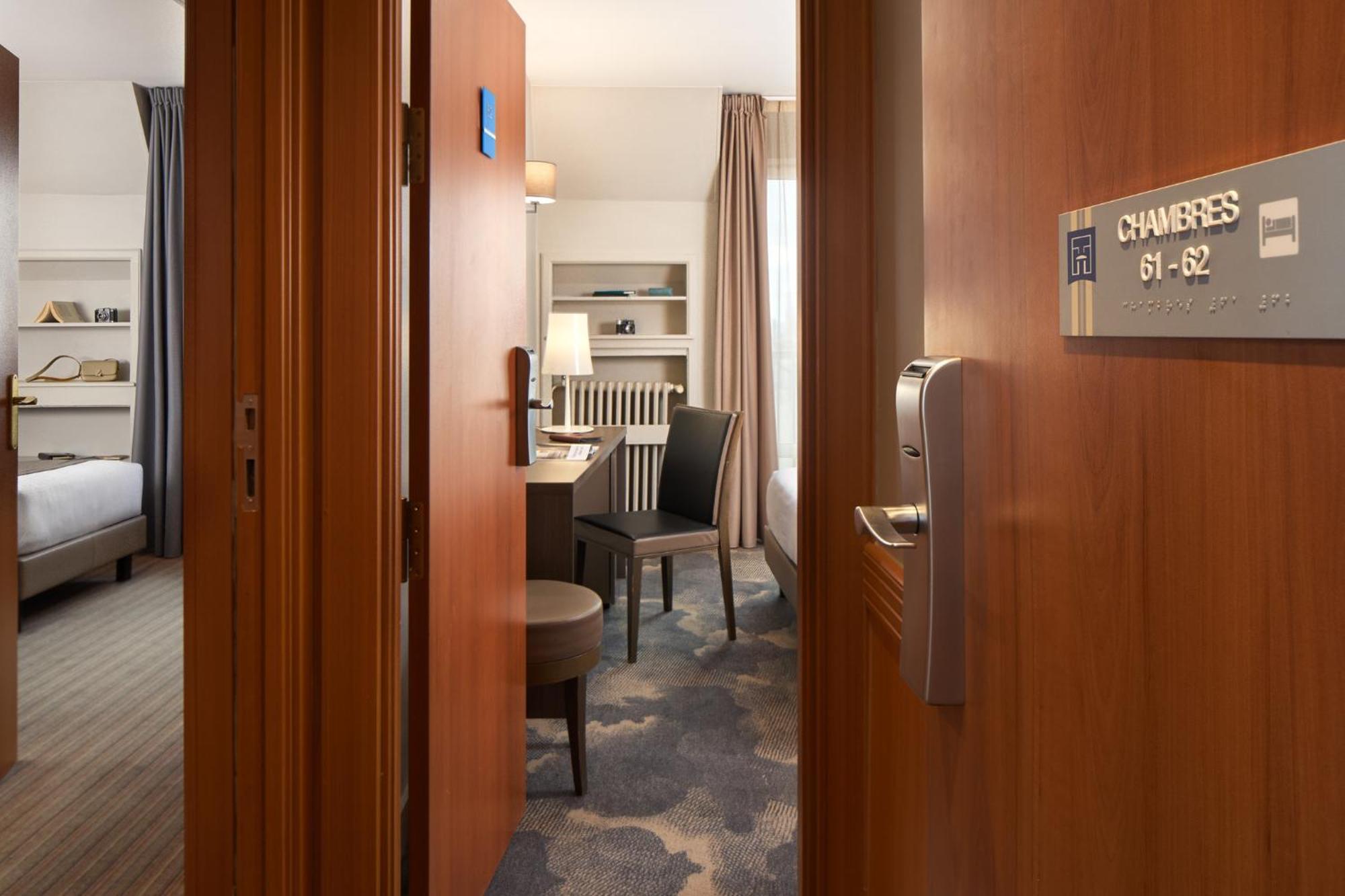 Two Connecting Double Rooms