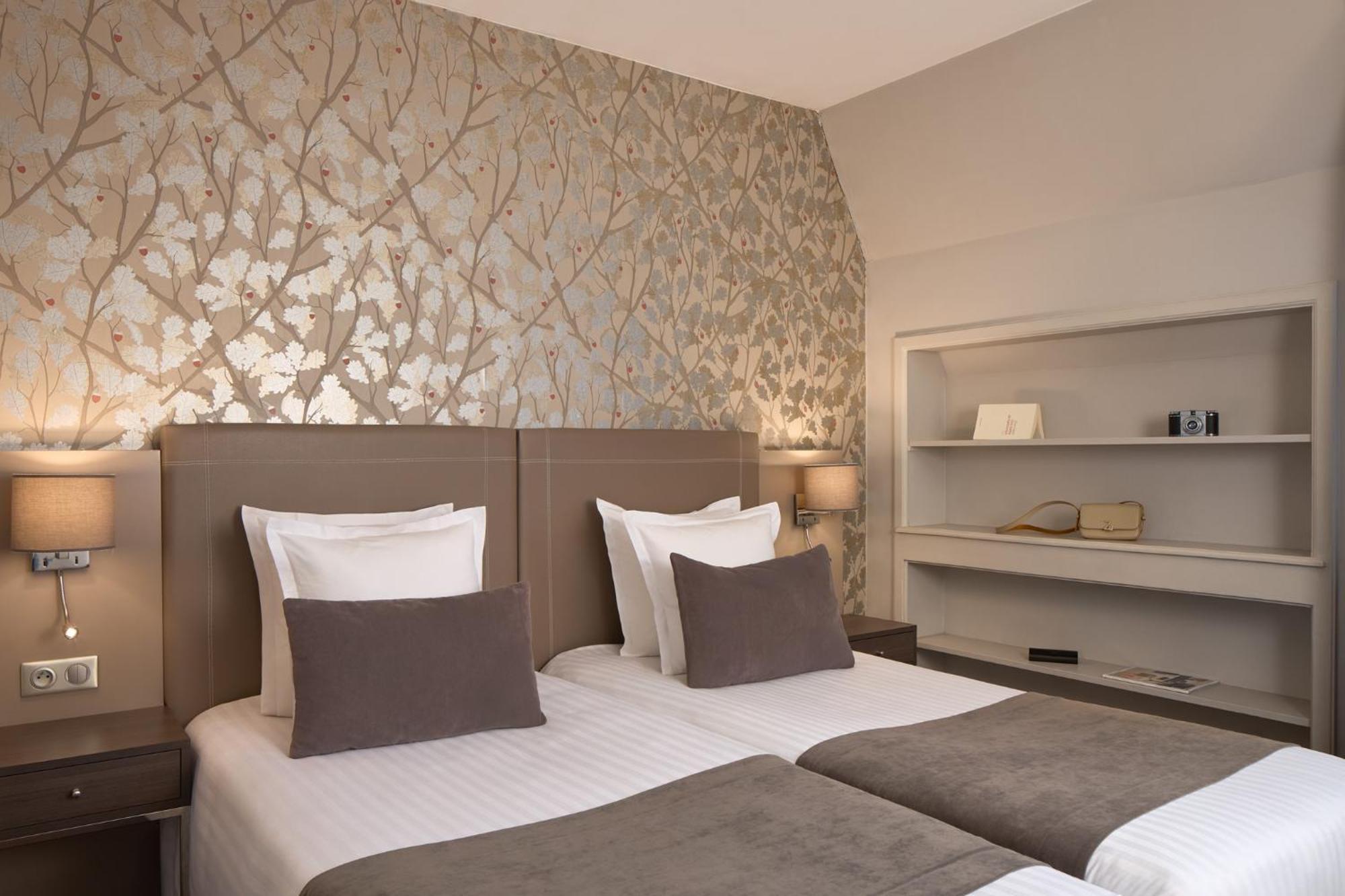 Two Connecting Double Rooms