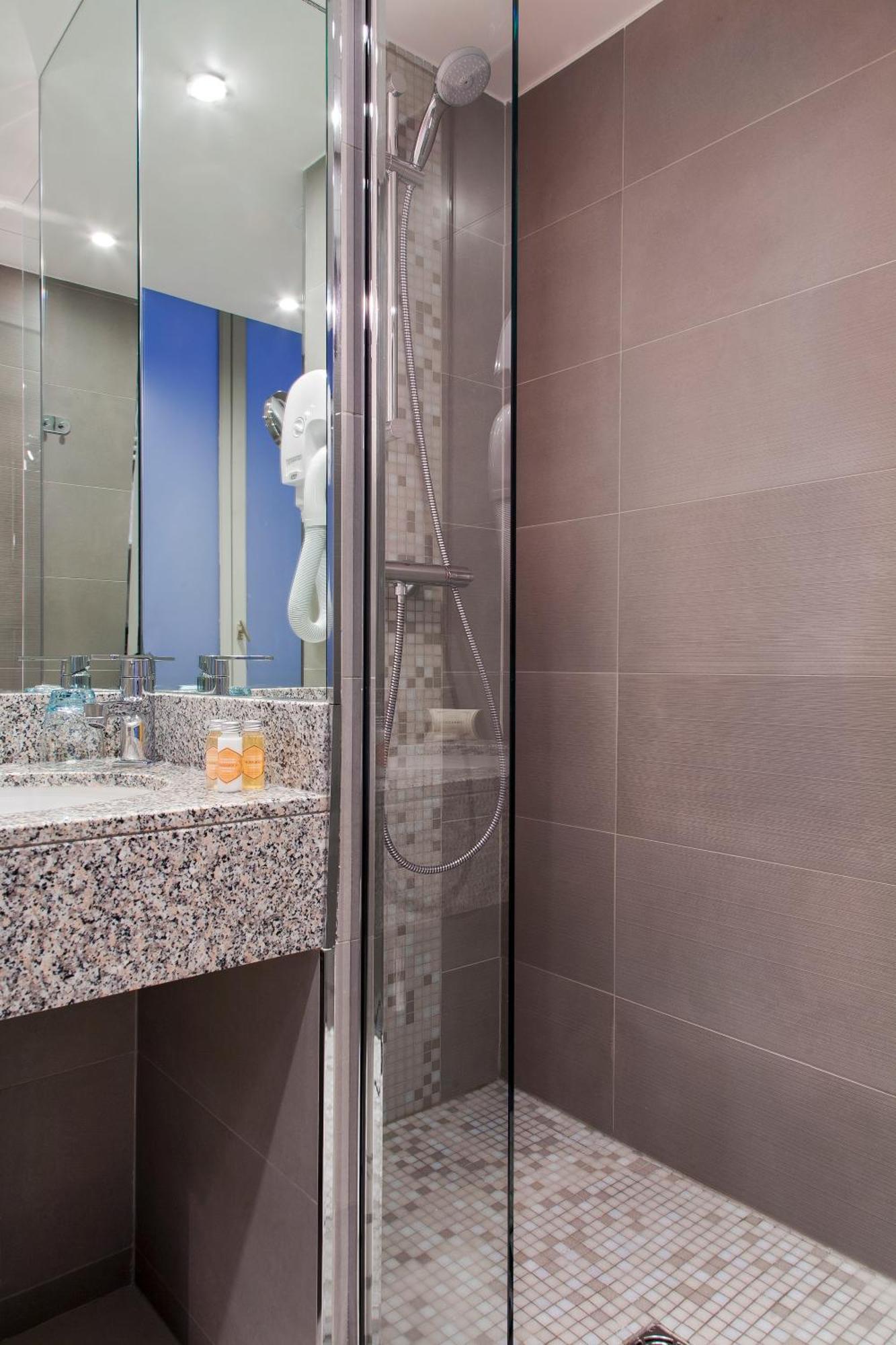 Two Connecting Double Rooms